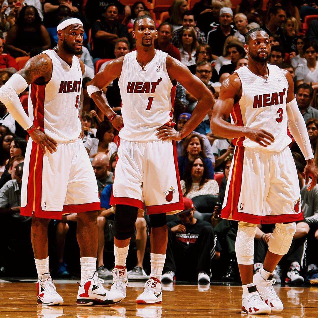 星空体育官网迈阿密热火训练开放日；今晨战术微调引欢呼；全明星赛在即；控场能力受关注的简单介绍